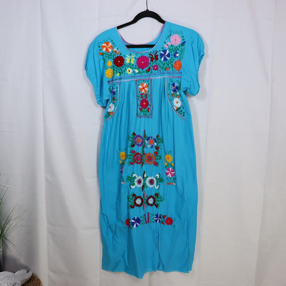 Vintage Mexican Embroidered Dress Turquoise Floral‎ Folk Boho Midi